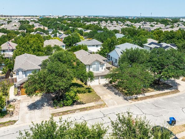 17414 Valentine DR, Round Rock TX 78664