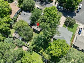 1122 Spur #D ST D, Austin TX 78721