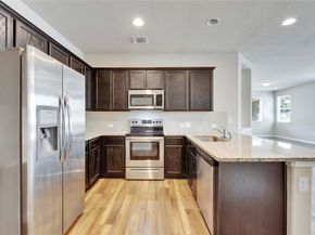 1701 Logan DR 12, Round Rock TX 78664