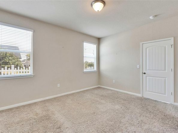 1701 Logan DR 12, Round Rock TX 78664