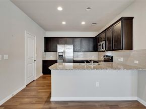 1701 Logan DR 12, Round Rock TX 78664