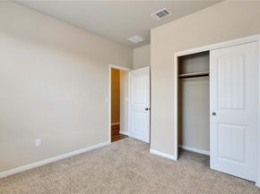 1701 Logan DR 12, Round Rock TX 78664