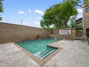 611 E 45th ST 8, Austin TX 78751