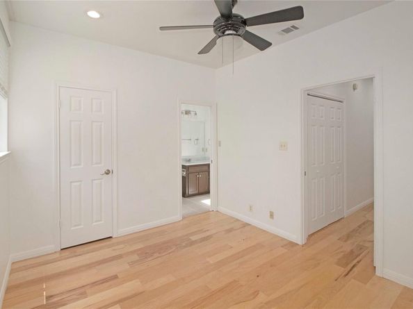 611 E 45th ST 8, Austin TX 78751