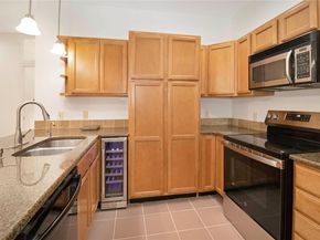 611 E 45th ST 8, Austin TX 78751