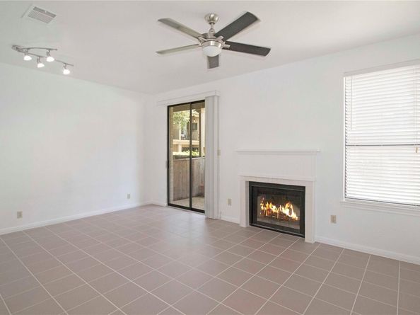 611 E 45th ST 8, Austin TX 78751