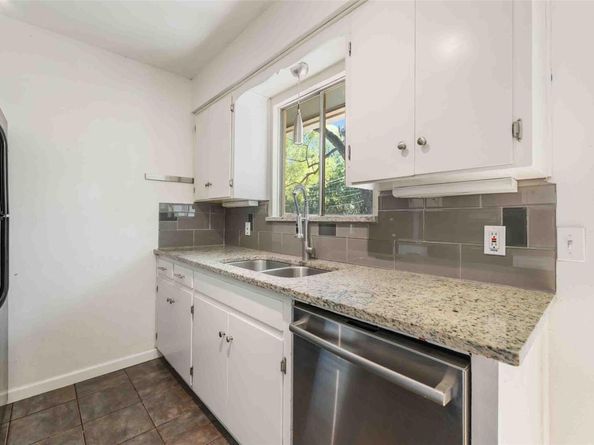 1005 Arthur Stiles RD, Austin TX 78721