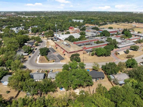 1005 Arthur Stiles RD, Austin TX 78721