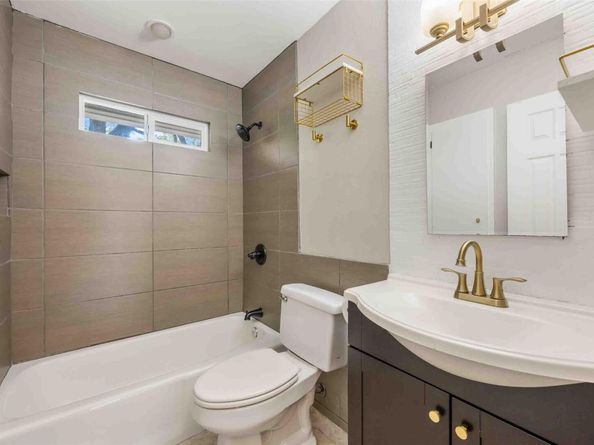 1005 Arthur Stiles RD, Austin TX 78721