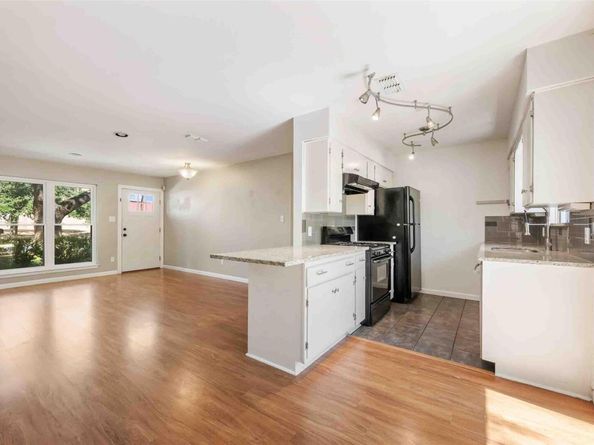 1005 Arthur Stiles RD, Austin TX 78721