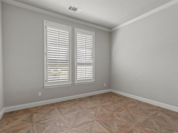 201 Barefoot Park LN, Georgetown TX 78628