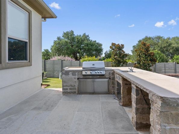 201 Barefoot Park LN, Georgetown TX 78628