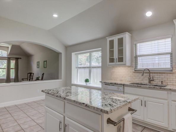 2023 Kimbrook DR, Round Rock TX 78681