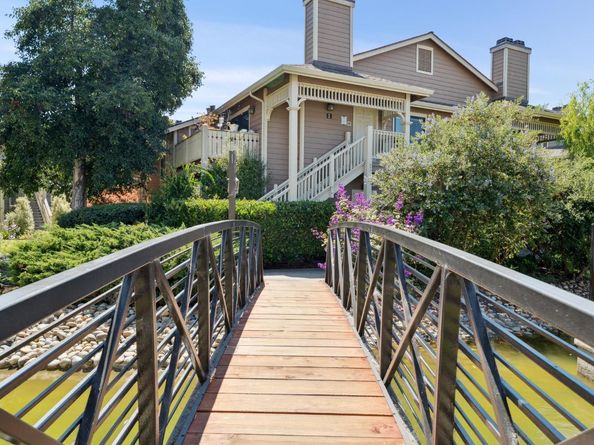243 Shoreline Court, Richmond CA 94804