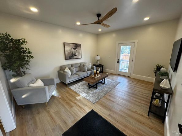 43 11th Street, Richmond CA 94801