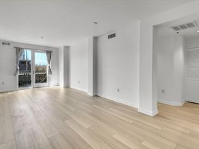 423 7th Street 105, Oakland CA 94607