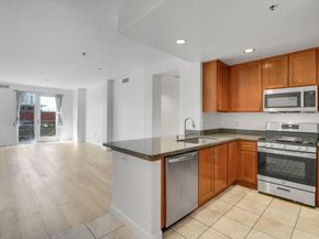 423 7th Street 105, Oakland CA 94607
