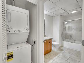 423 7th Street 105, Oakland CA 94607