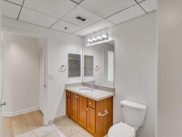 423 7th Street 105, Oakland CA 94607