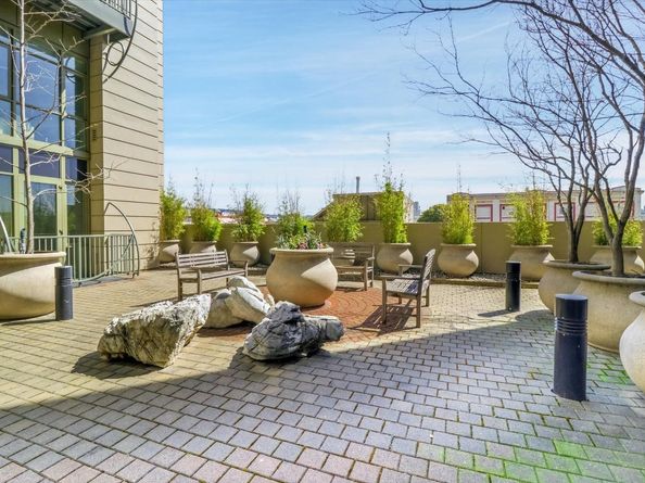 423 7th Street 105, Oakland CA 94607