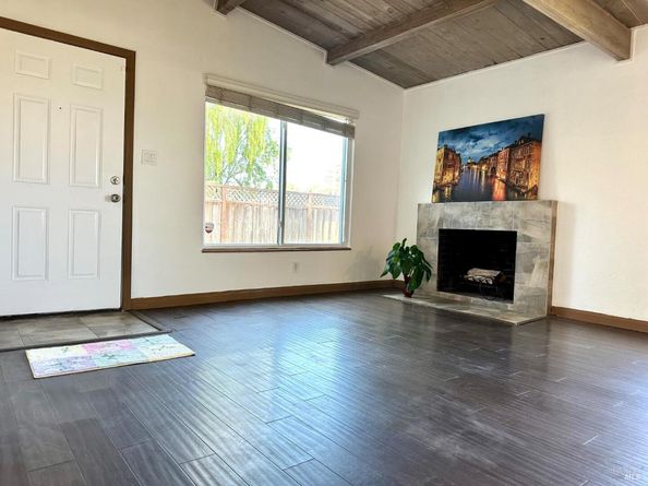 1111 Marionola Way, Pinole CA 94564