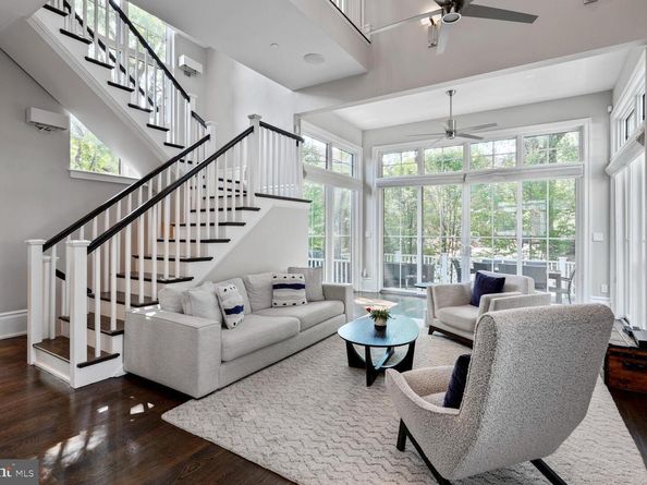 4964 Eskridge Terrace NW, Washington DC 20016
