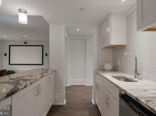 4964 Eskridge Terrace NW, Washington DC 20016