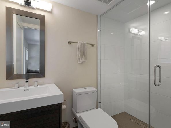 4964 Eskridge Terrace NW, Washington DC 20016