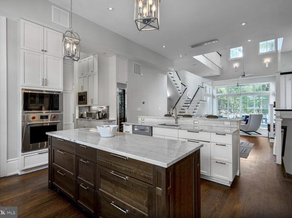 4964 Eskridge Terrace NW, Washington DC 20016