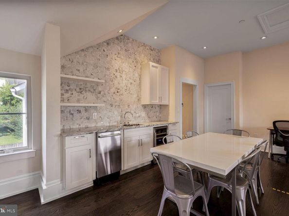4964 Eskridge Terrace NW, Washington DC 20016