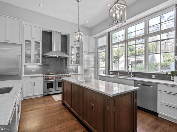 4964 Eskridge Terrace NW, Washington DC 20016