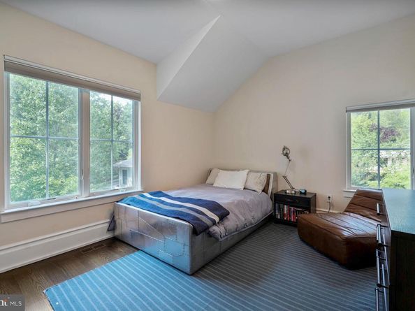 4964 Eskridge Terrace NW, Washington DC 20016