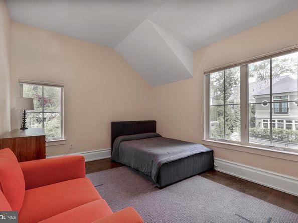 4964 Eskridge Terrace NW, Washington DC 20016