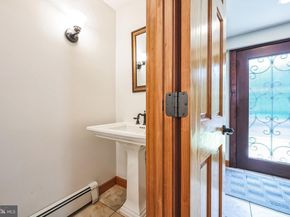 3574 Glen Way, Huntingdon Valley PA 19006