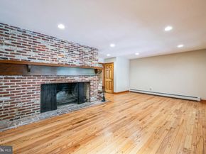 3574 Glen Way, Huntingdon Valley PA 19006
