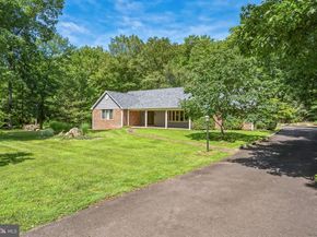 3574 Glen Way, Huntingdon Valley PA 19006