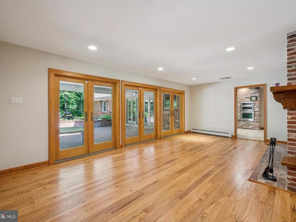 3574 Glen Way, Huntingdon Valley PA 19006