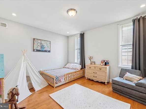 1639 S 19TH Street, Philadelphia PA 19145
