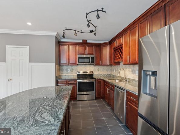 1639 S 19TH Street, Philadelphia PA 19145