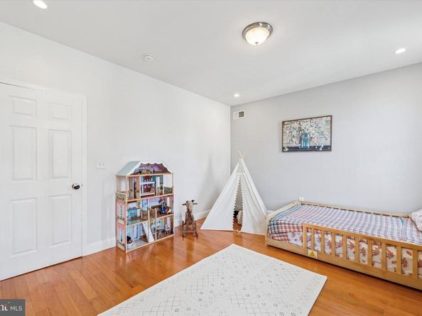 1639 S 19TH Street, Philadelphia PA 19145