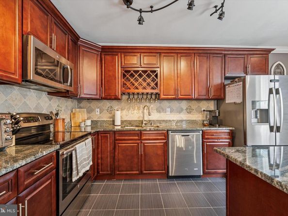 1639 S 19TH Street, Philadelphia PA 19145