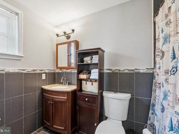 1639 S 19TH Street, Philadelphia PA 19145