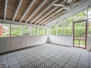 304 S Veitch Street, Arlington VA 22204