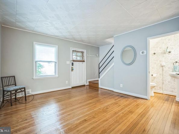 304 S Veitch Street, Arlington VA 22204