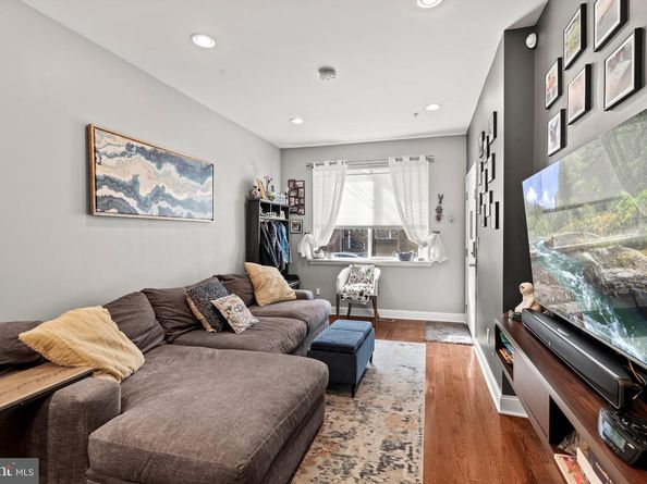 2115 Carpenter Street 1, Philadelphia PA 19146