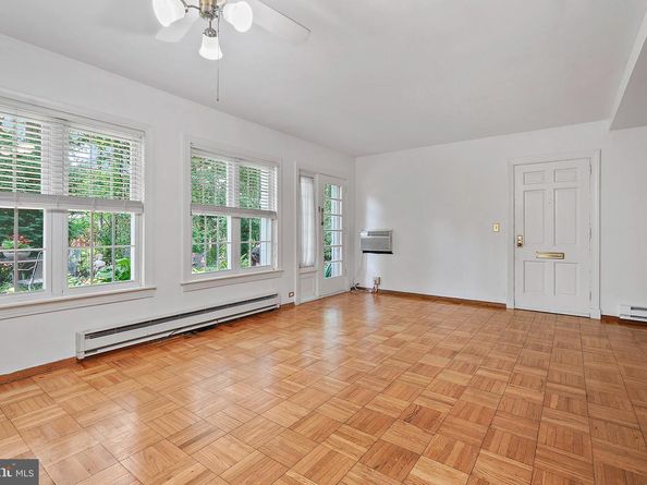 1619 Ripon Place, Alexandria VA 22302