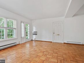1619 Ripon Place, Alexandria VA 22302