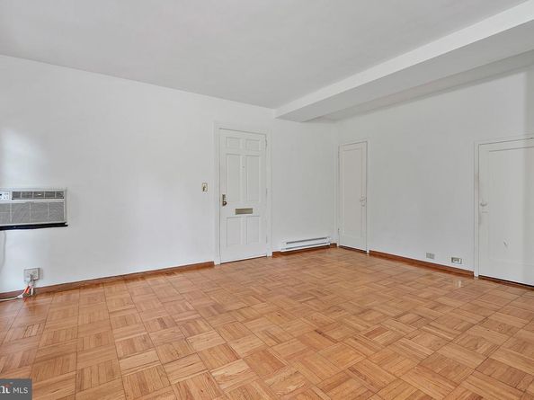 1619 Ripon Place, Alexandria VA 22302