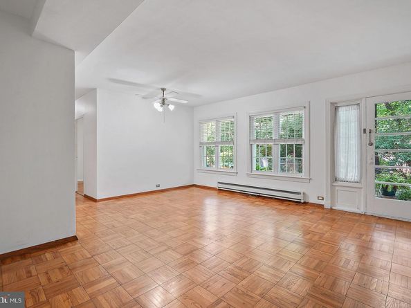 1619 Ripon Place, Alexandria VA 22302