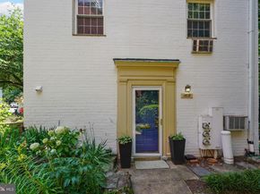 1619 Ripon Place, Alexandria VA 22302